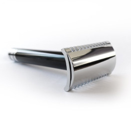 FATIP SAFETY RAZOR BLACK TIE NOBILE OPEN COMB