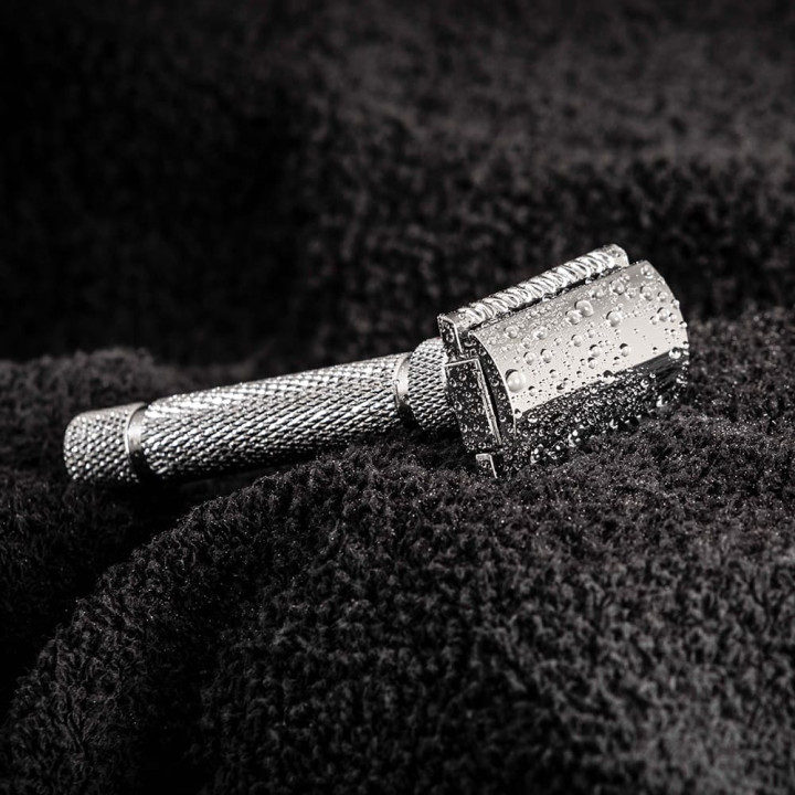THE GOODFELLAS' SMILE ADJUSTABLE SAFETY RAZOR BLAZER
